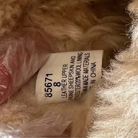 Minnetonka Genuine Sheepskin leather Women Olympia Short Boots Golden Tan size 8 - Picture 14 of 15